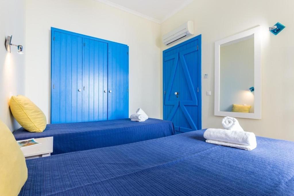 Refurbished Beachfront House, Pool, Ac, Wifi, Albufeira, Sea View المظهر الخارجي الصورة