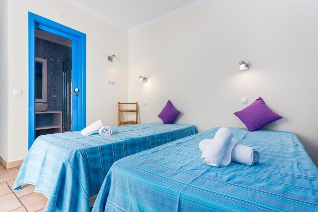 Refurbished Beachfront House, Pool, Ac, Wifi, Albufeira, Sea View المظهر الخارجي الصورة