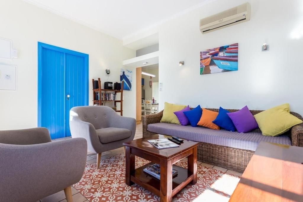 Refurbished Beachfront House, Pool, Ac, Wifi, Albufeira, Sea View المظهر الخارجي الصورة