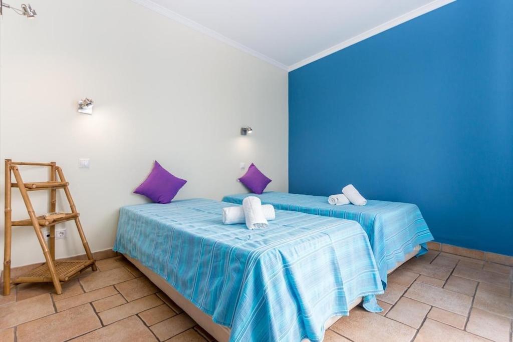 Refurbished Beachfront House, Pool, Ac, Wifi, Albufeira, Sea View المظهر الخارجي الصورة